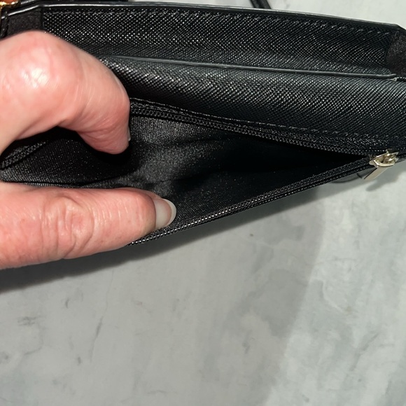 Deluxity Crossbody wallet  case  ID holder  Credit card case  billfold NWT - Picture 13 of 17